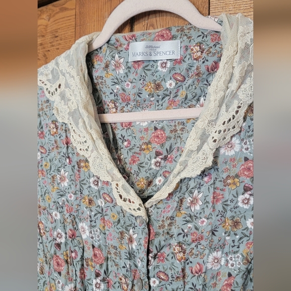 Marks & Spencer Blue Floral Midi Dress with Cream Lace Collar - Picture 2 of 8